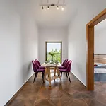 Laskara Garden By Prague Forest Appartamento *