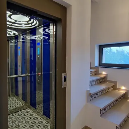 Laskara Garden By Prague Forest - Free Parking - Dog Friendly - Remote Work Friendly *