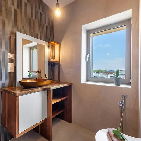 Apartment Laskara Garden By Prague Forest Nove Jirny