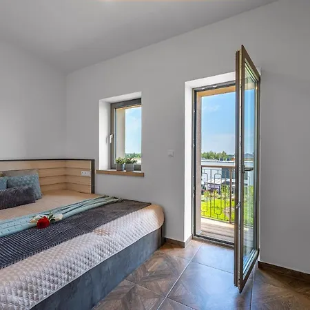 Laskara Garden By Prague Forest - Free Parking - Dog Friendly - Remote Work Friendly Nové Jirny