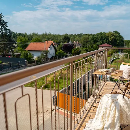 Apartment Laskara Garden By Prague Forest